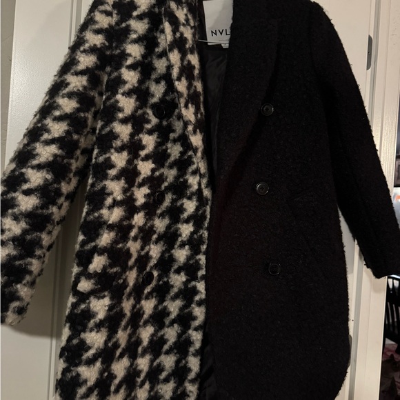 NVLT Women's Houndstooth Pea Coat in Black and White - Picture 7 of 7